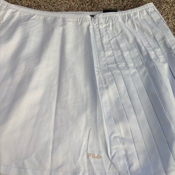 Fila White Pleated Mini Skirt with Subtle Logo size XL - Picture 2 of 4